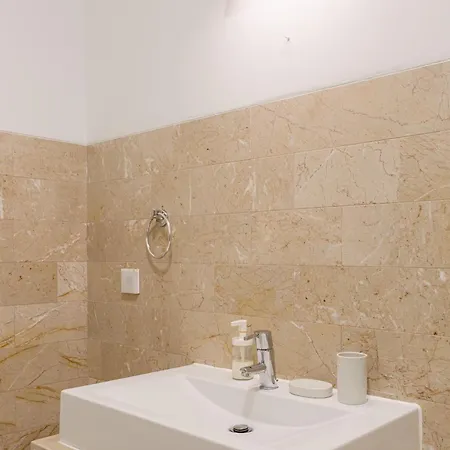 Joivy Downtown Apartment