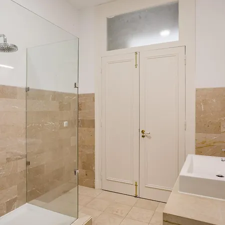Joivy Downtown Apartment Lisbon
