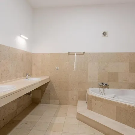 Guestready - Bright Flat Near Santa Justa Lift *