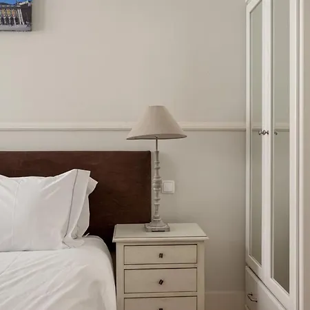 Guestready - Family Near Santa Justa Lift Апартаменты Лиссабон