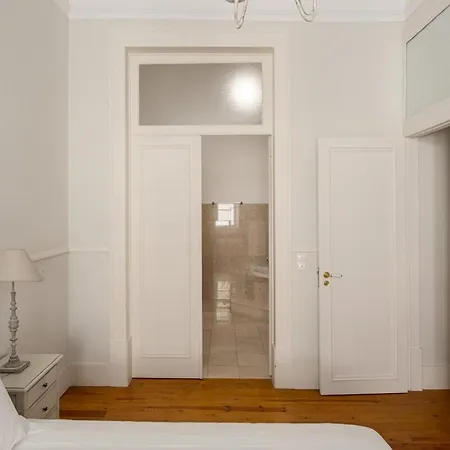 Guestready - Family Near Santa Justa Lift شقة Lisboa